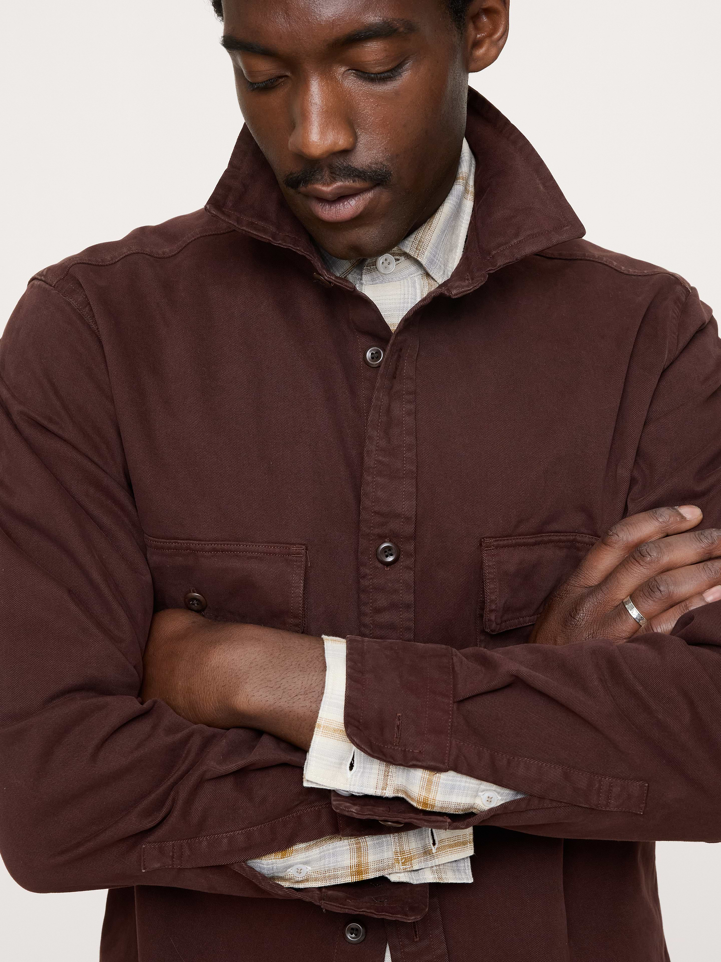 L'image numéro 4 présente Veste-chemise en sergé de coton