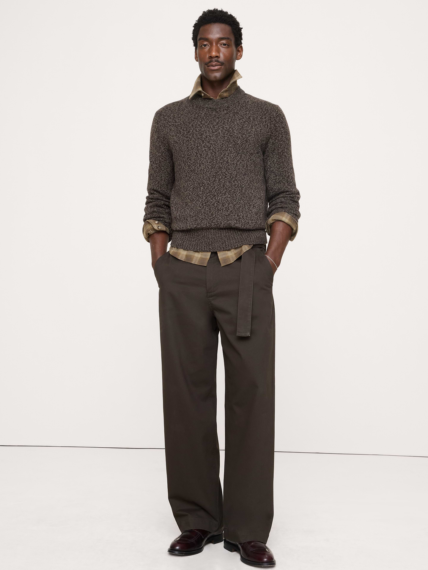 Image 1 of 7, A vintage-inspired chino, in a rugged cotton twill. We kept the fit of these loose and finished them with a special wash for softness and lived-in color., Loose fit: Mid-rise, sits lower on the hips. Relaxed through the hip with a straight, loose leg., Button fly with hook-and-bar closure. Belt loops., Removable belt., Front and back pockets., Unlined., Product #906729
