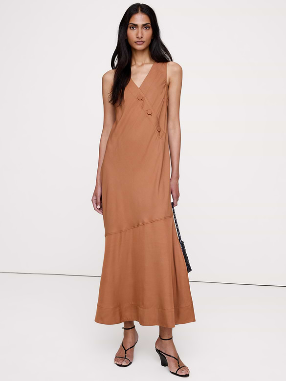 Robe mi-longue boutonnée en viscose