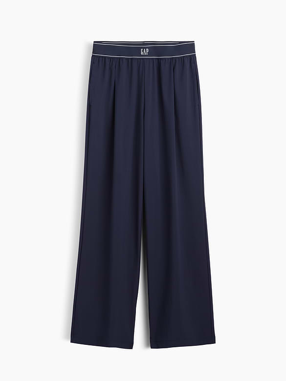 GapFit Pleated Easy Logo Pants