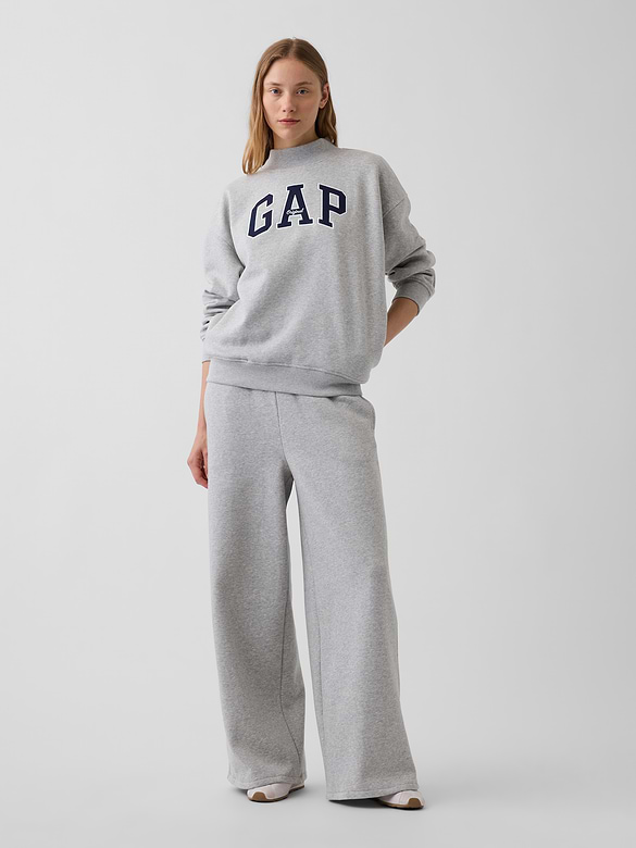 VintageSoft Oversized Mockneck Logo Sweatshirt