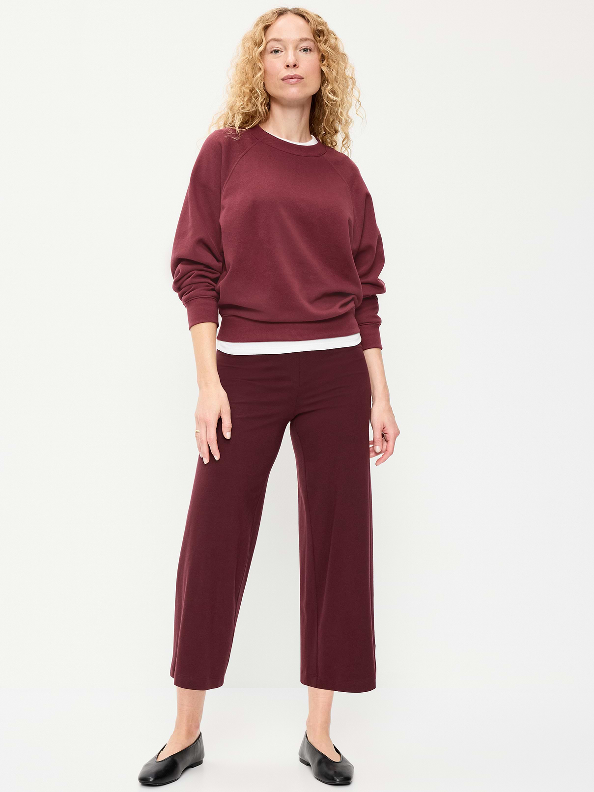 L'image numéro 1 présente Legging à jambe large à taille haute, longueur 3/4