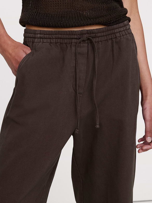 The Getaway Straight-Leg Pant in Cotton