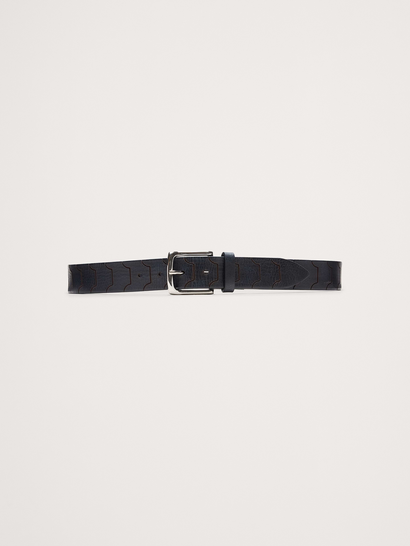 L'image numéro 1 présente Ceinture en cuir repoussé à motifs géométriques