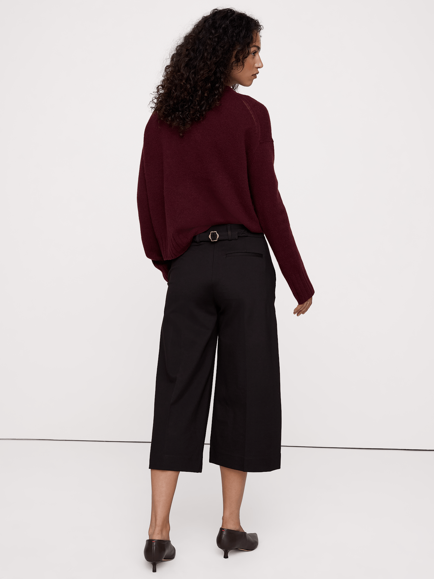 L'image numéro 3 présente Pantalon gaucho à taille haute en tricot point de Rome