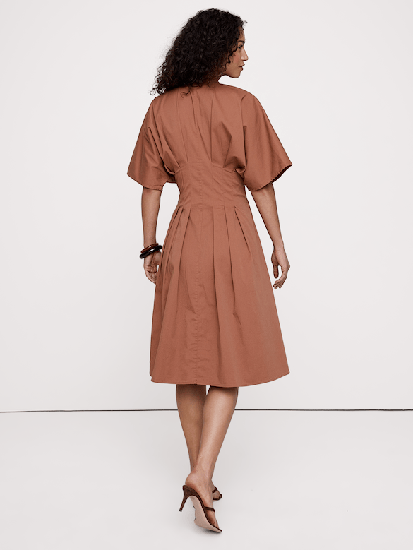 Robe mi-longue à plis en coton extensible