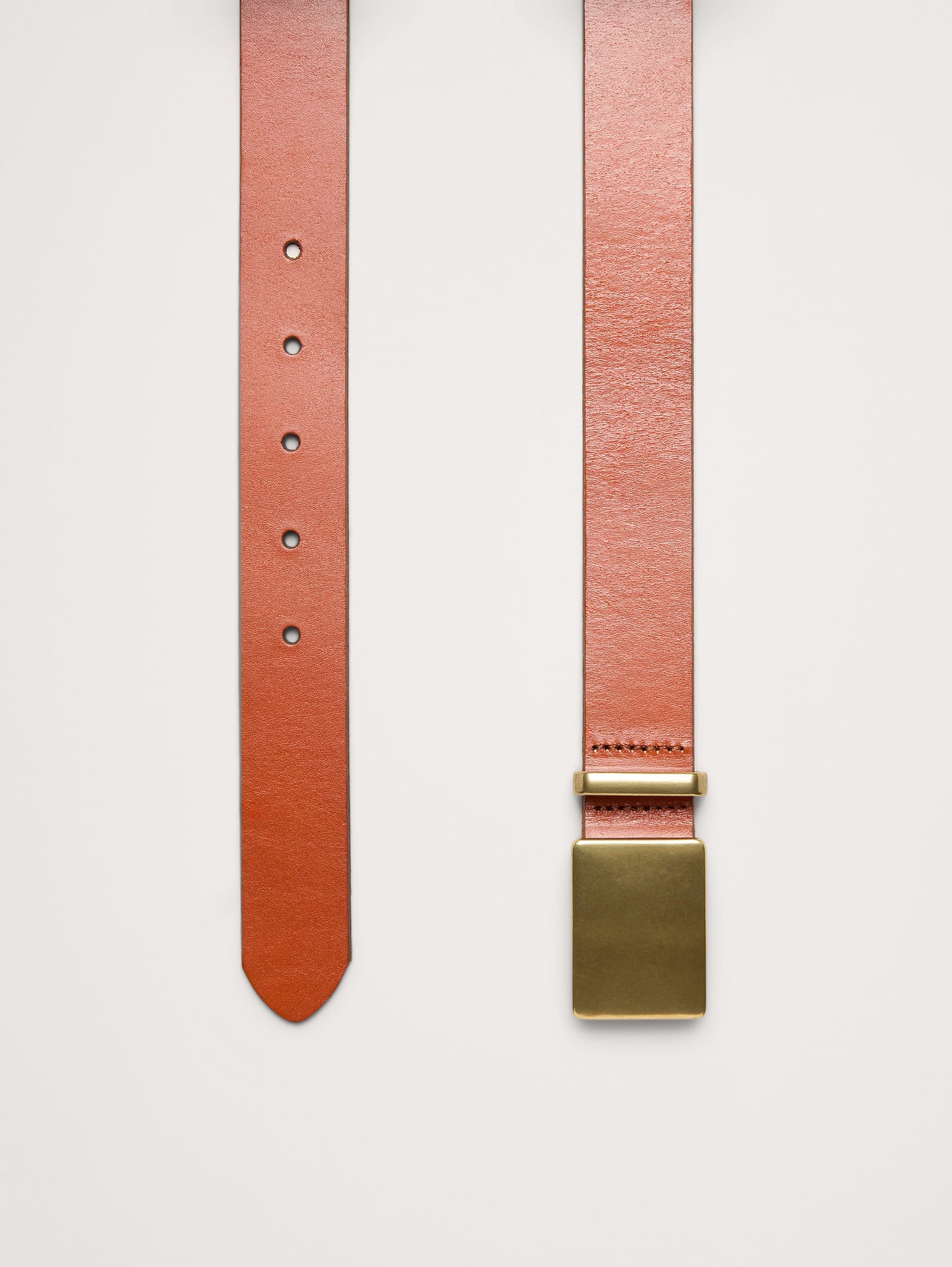 L'image numéro 2 présente Ceinture en cuir à boucle pleine