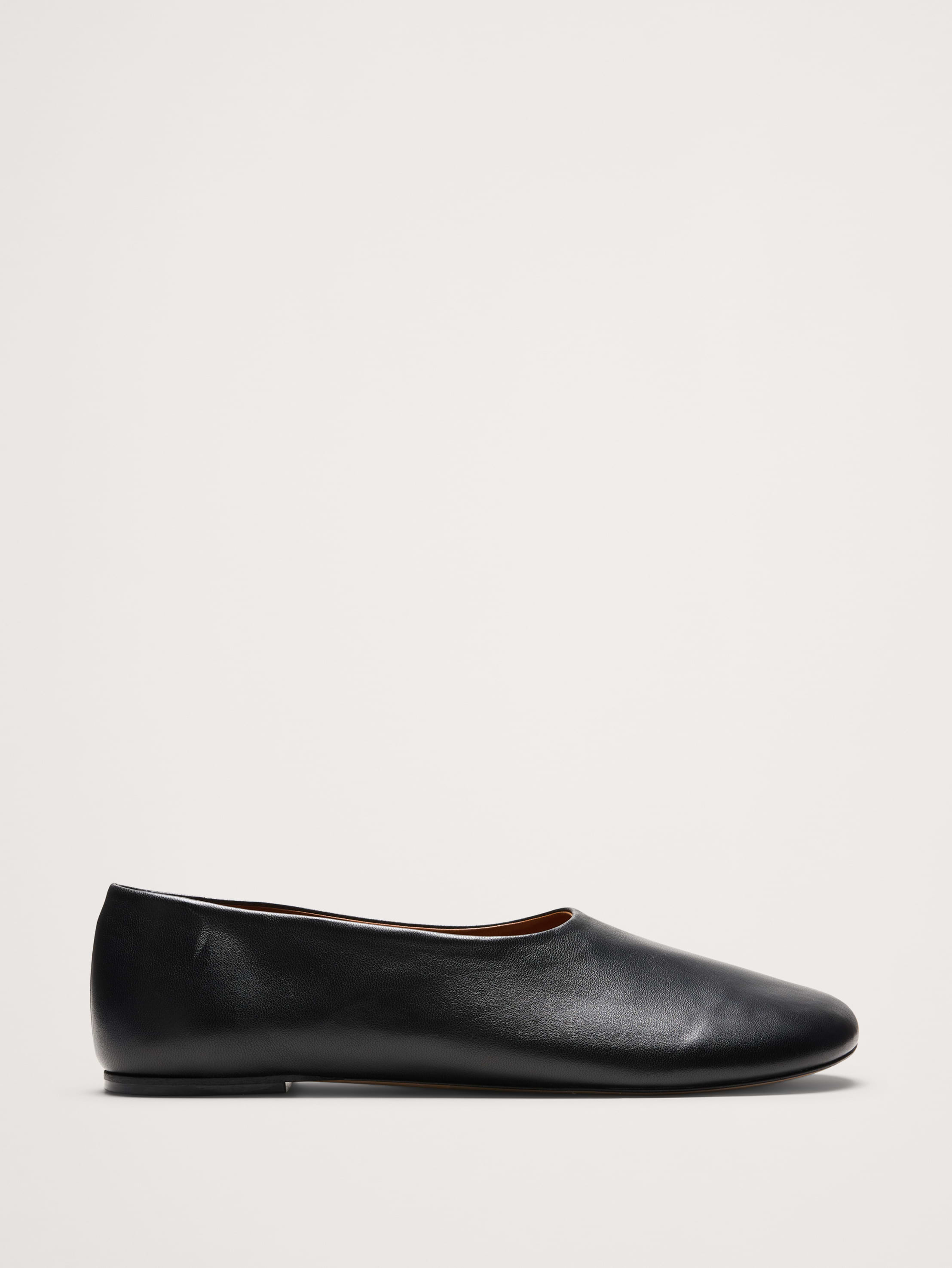 L'image numéro 1 présente Ballerines en cuir italien