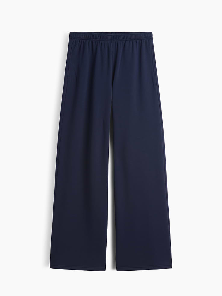 Image number 5 showing, CloudLight Relaxed Wide-Leg Sweatpants