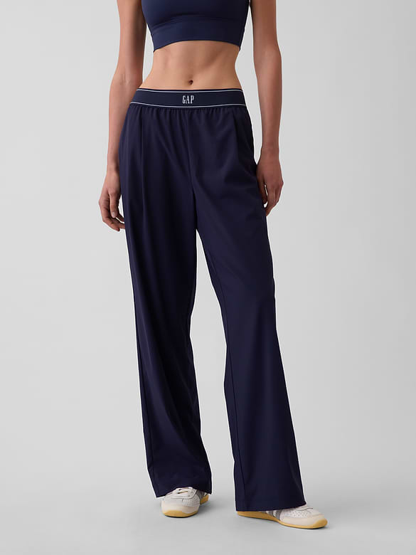 GapFit Pleated Easy Logo Pants