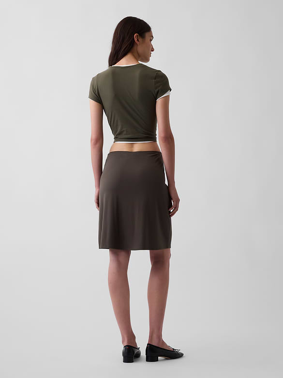 Easy Knee-Length Skirt