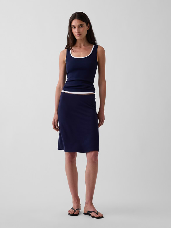 Easy Knee-Length Skirt