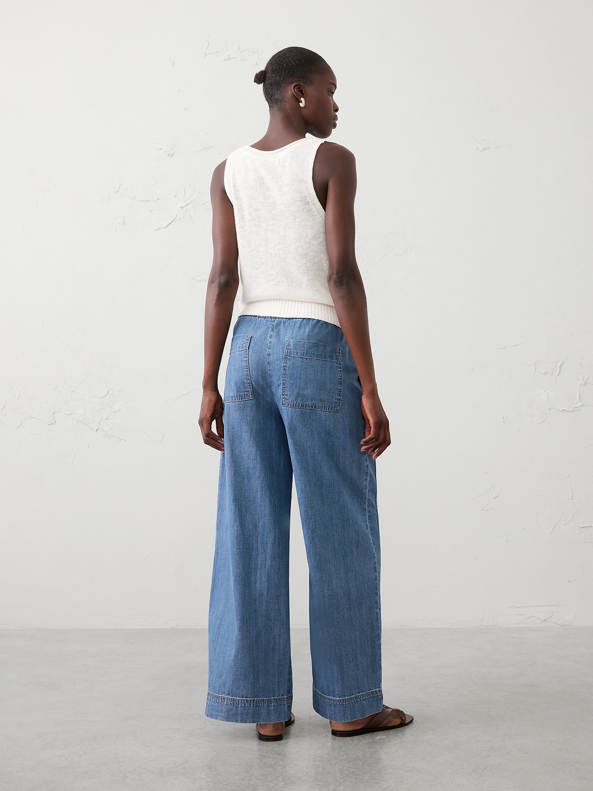 Relaxed-Fit Wide-Leg Mid-Rise Pull-On Painters Jean | Banana