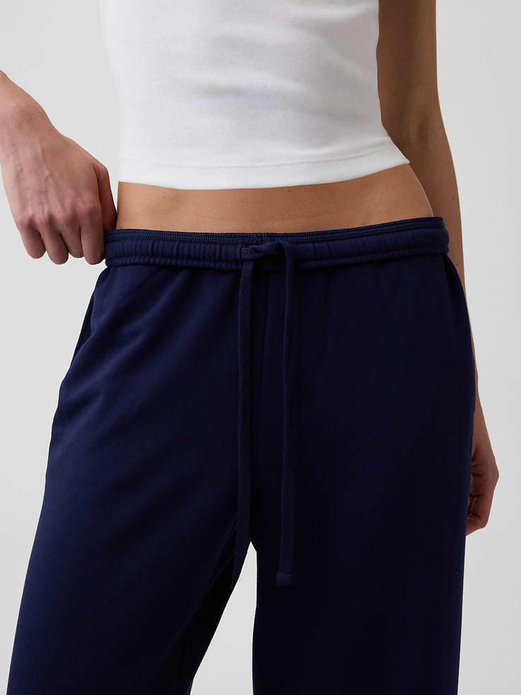 Image number 4 showing, CloudLight Relaxed Wide-Leg Sweatpants