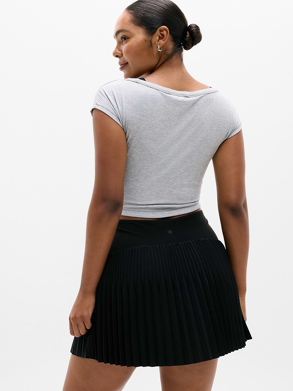 Featherweight Plissé Skort