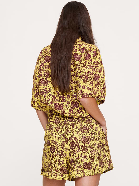 3.5" Paperbag-Waist Pull-On Linen Short