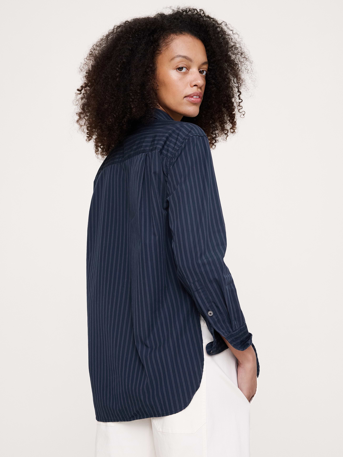 Image number 2 showing, The Oversized Shirt in Cotton Poplin