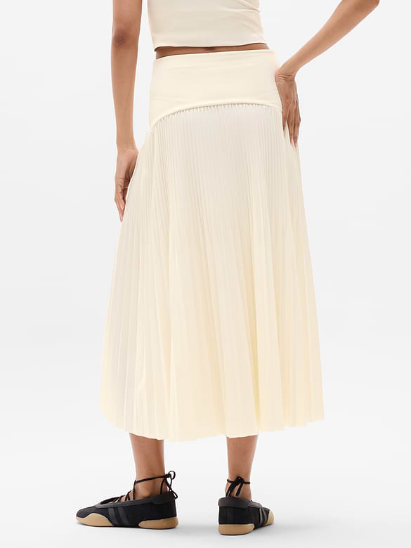 Featherweight Plissé Midi Skirt