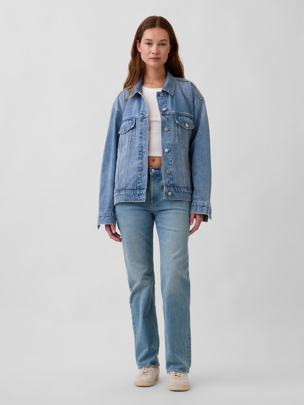Mid Rise Relaxed Straight Jeans - Light wash by Gap