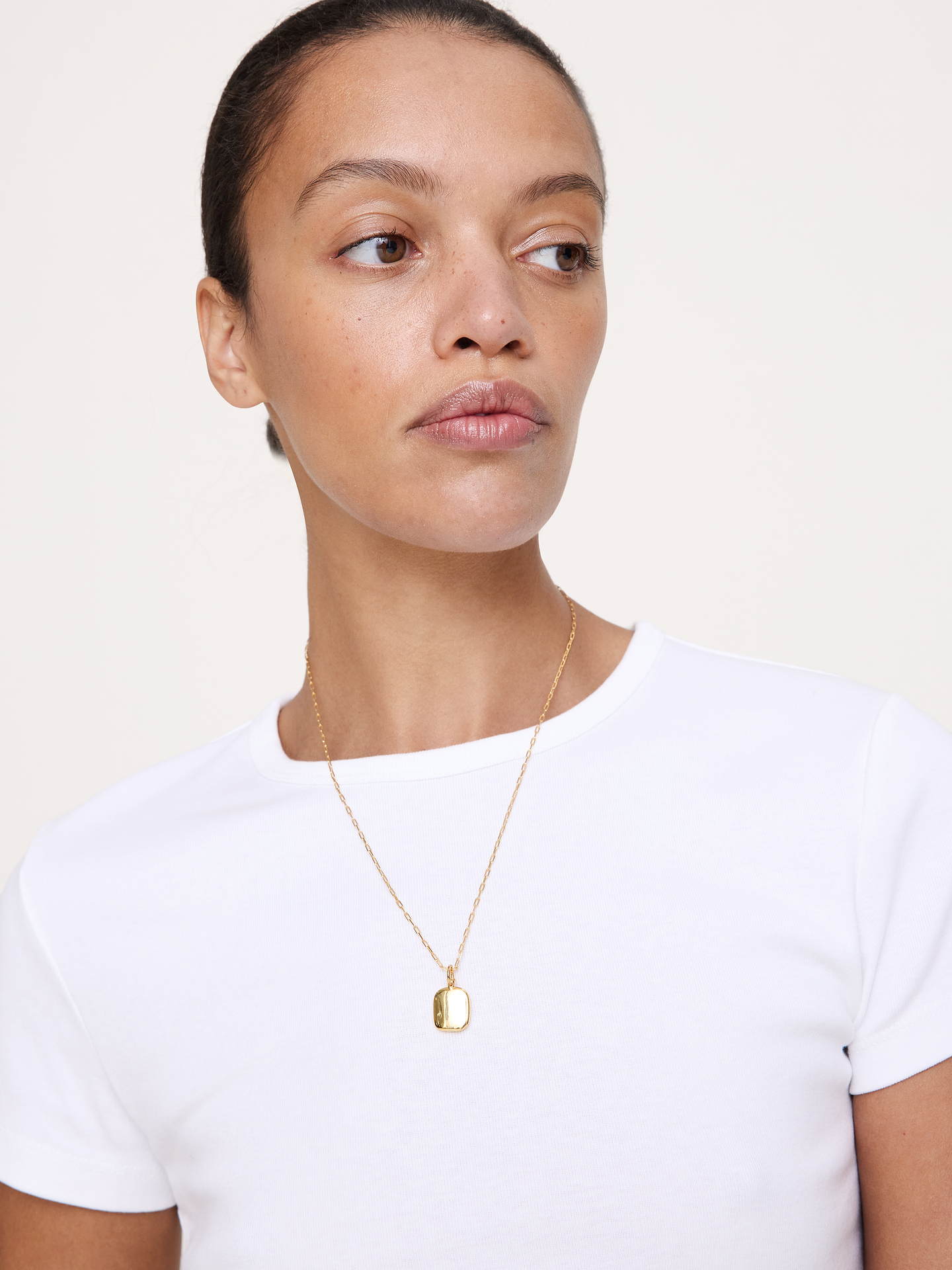 Image number 2 showing, Minimalist Pendant Necklace