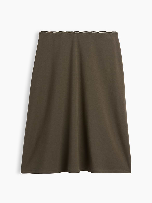 Easy Knee-Length Skirt