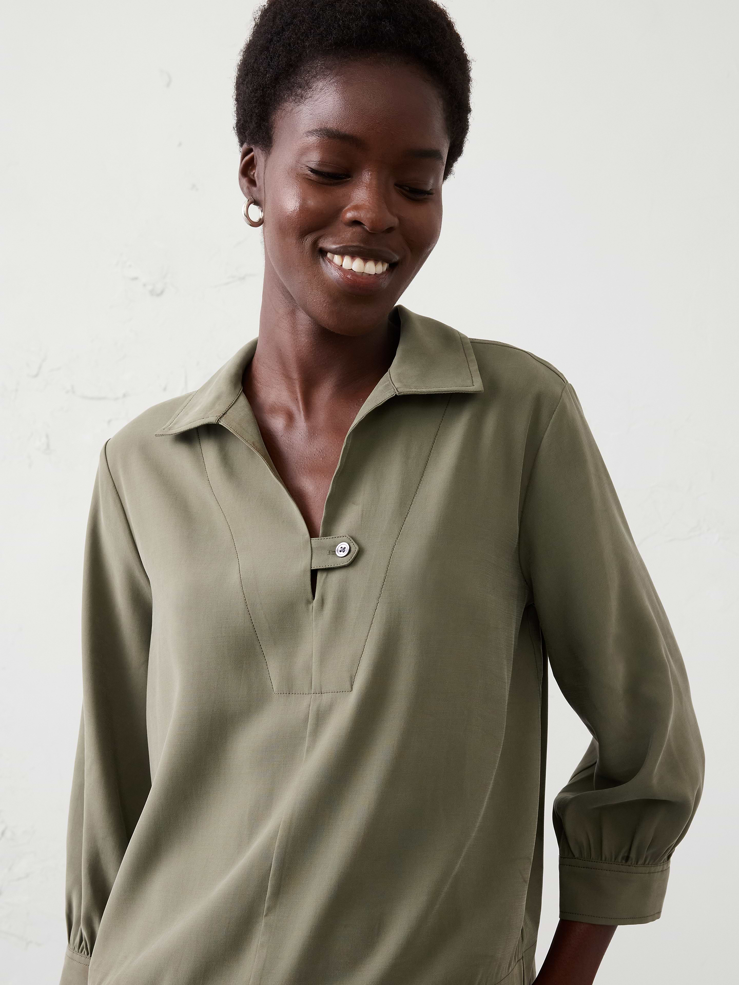 Image number 3 showing, Collared-Tab Pullover Top