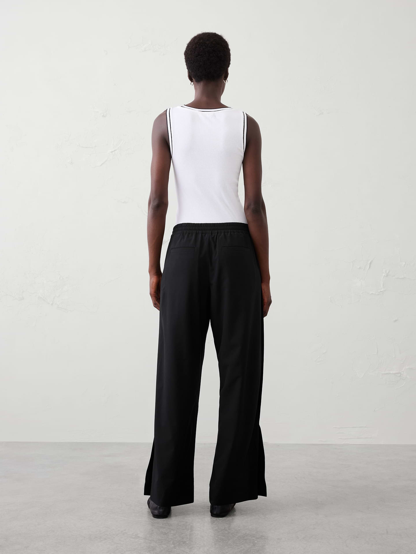 Image number 2 showing, Wide-Leg Mid-Rise Airstretch Pant