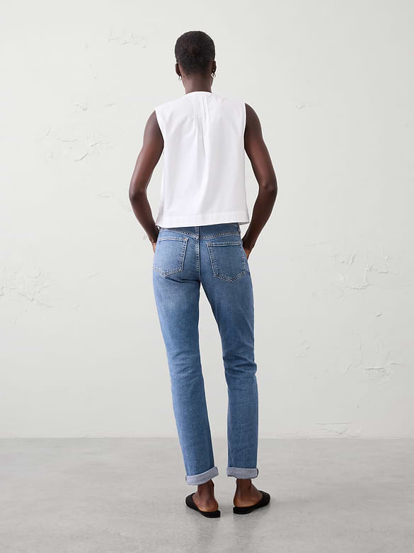 Girlfriend Mid-Rise Jean