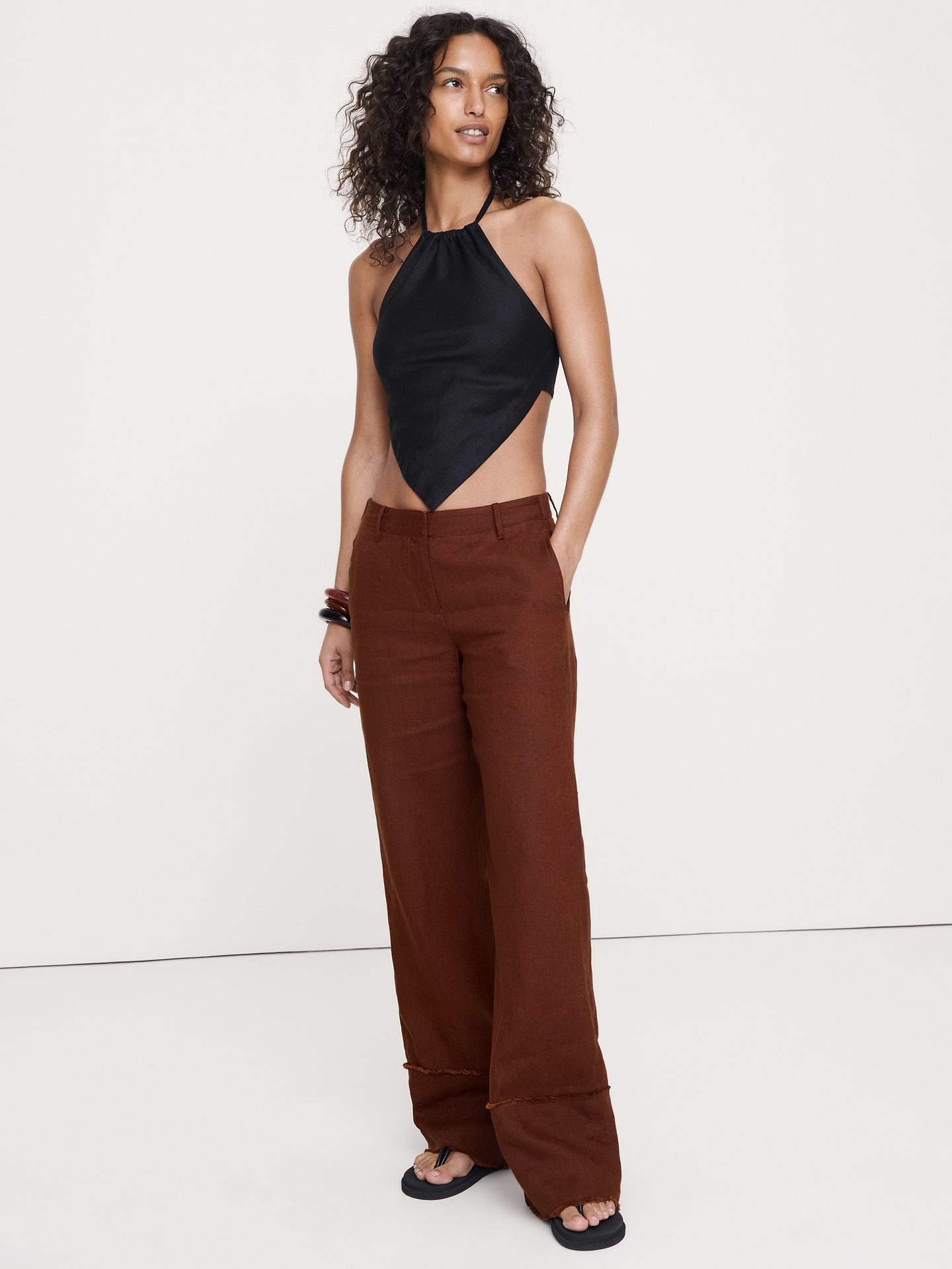 L'image numéro 5 présente Pantalon à jambe large à ourlet à franges de tous les jours en lin