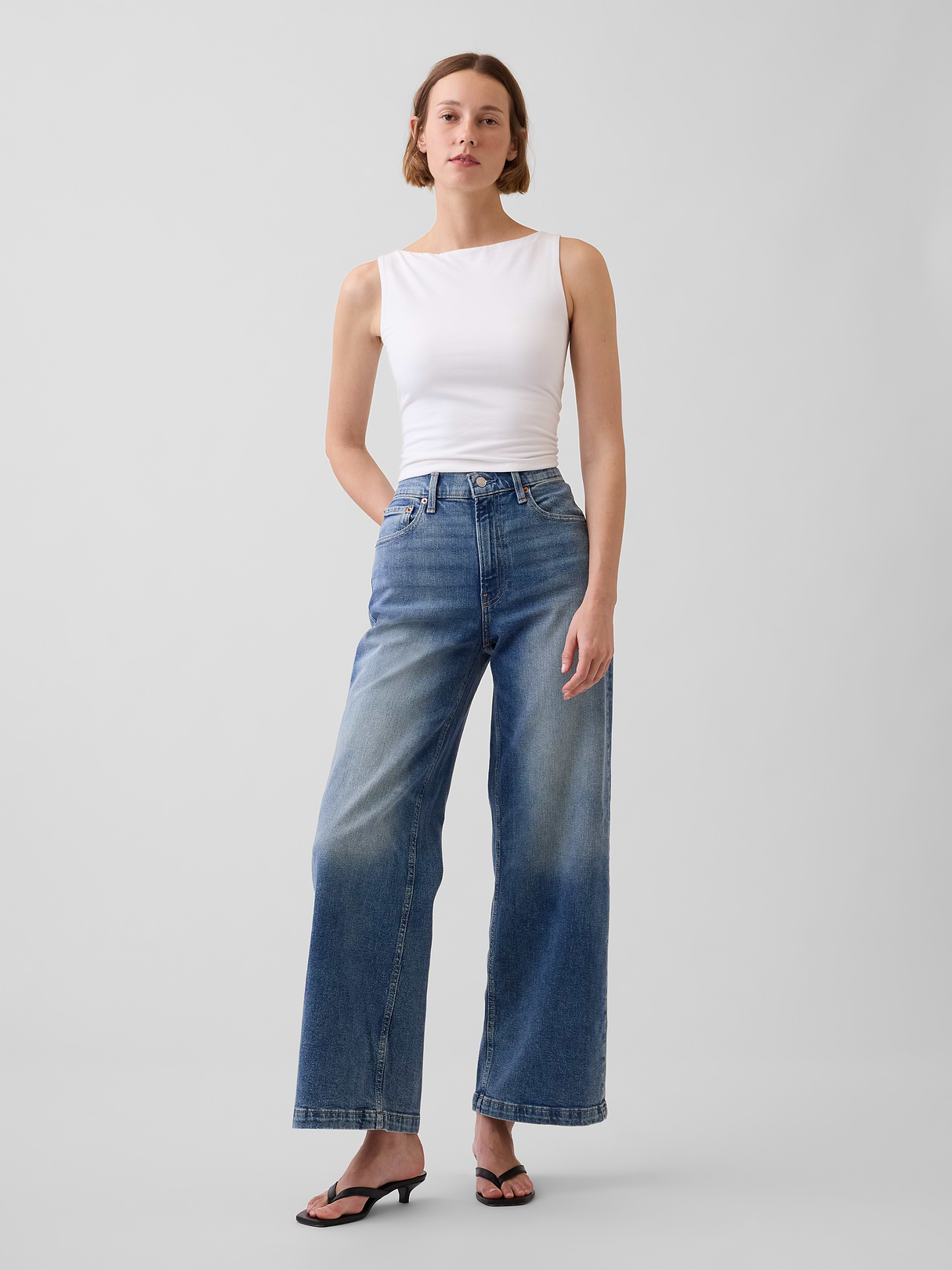 High Rise Stride Wide-Leg Ankle Jeans - Medium indigo by Gap