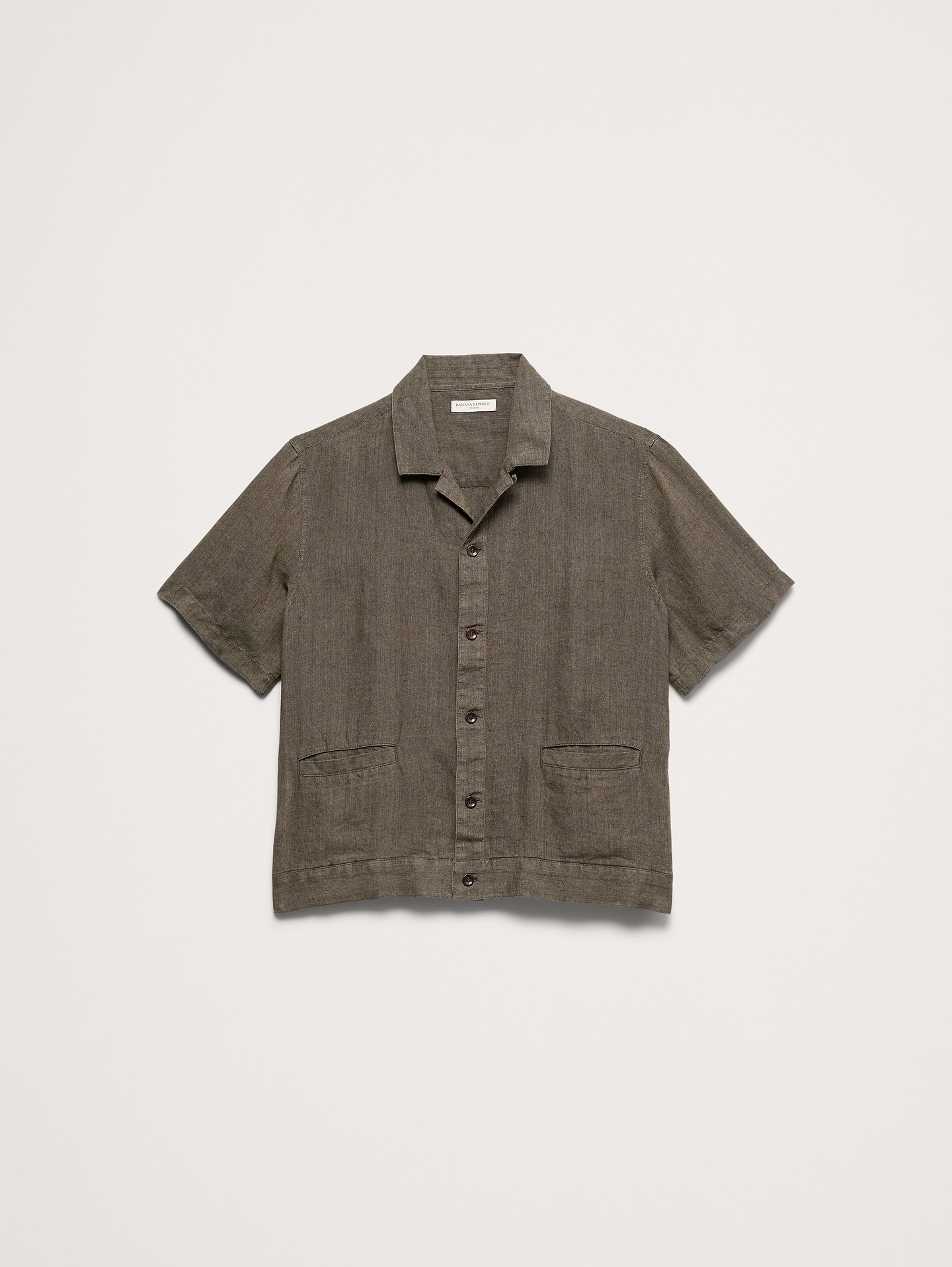 L'image numéro 4 présente Chemise de vacances coupe standard en lin