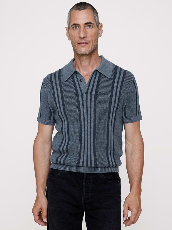 Polo en laine mérinos et coton texturé à rayures