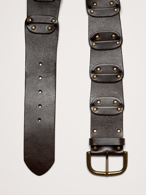 Ceinture cloutée en cuir