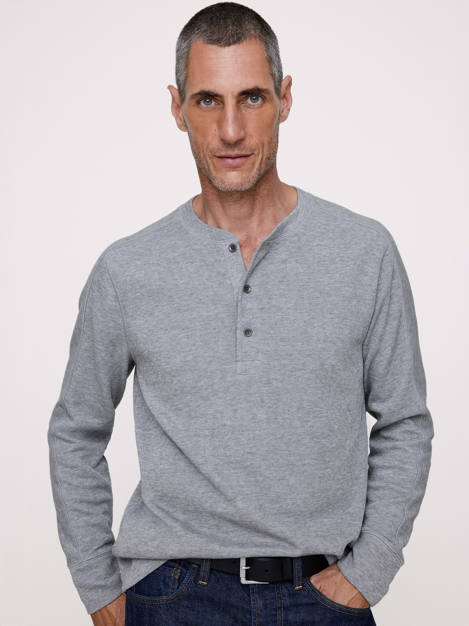 Banana Republic Slub Double-Knit Henley T-Shirt INTERNATIONAL SHIPPING