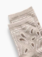 L'image numéro 2 présente Chaussettes courtes à motif cachemire