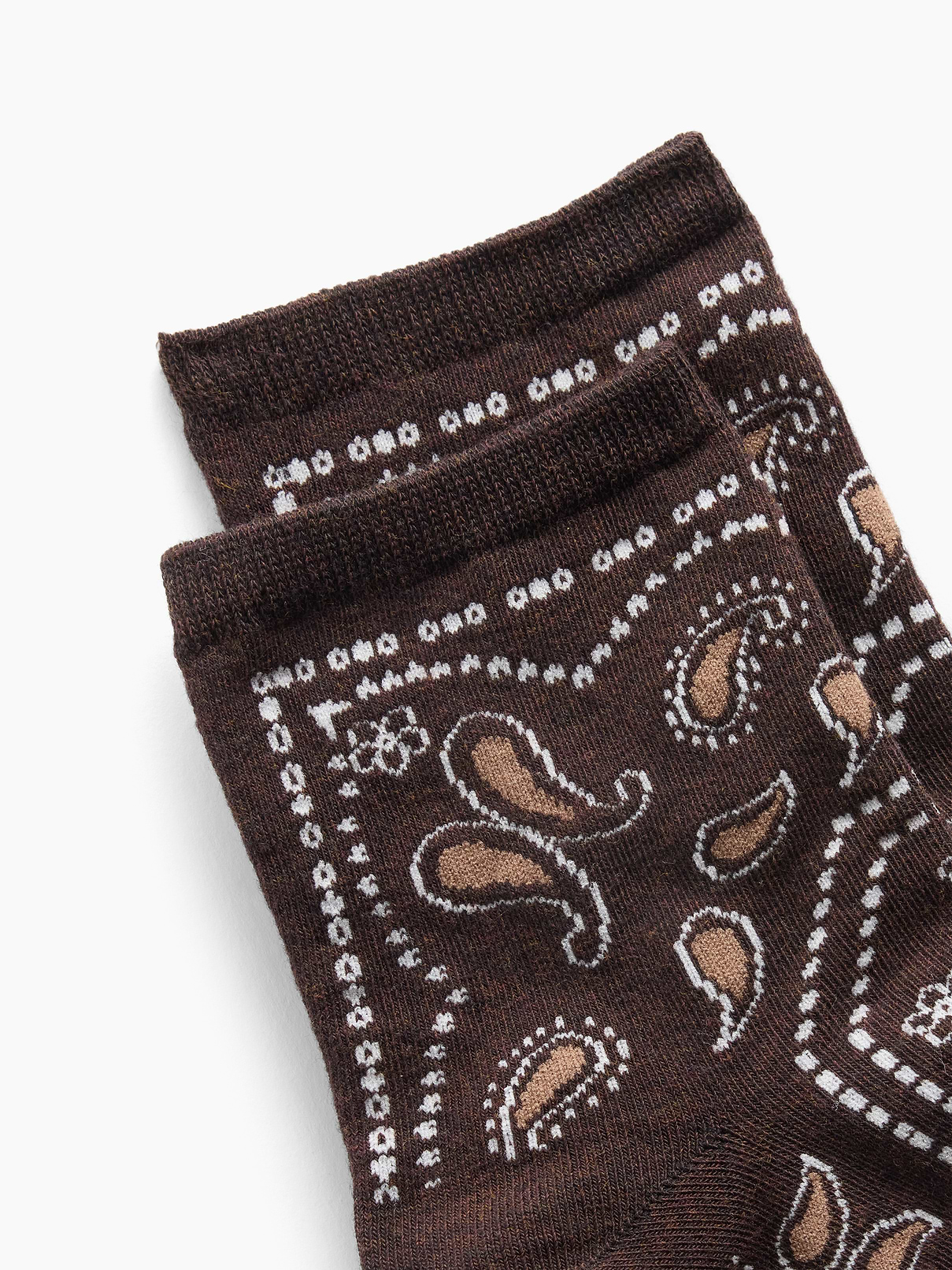 L'image numéro 2 présente Chaussettes courtes à motif cachemire