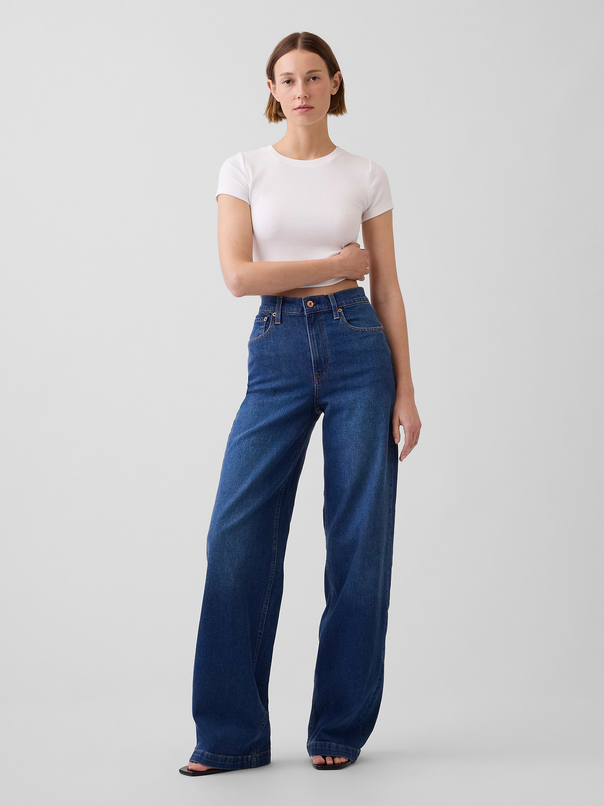 High Rise Stride Wide-Leg Jeans - Dark wash by Gap