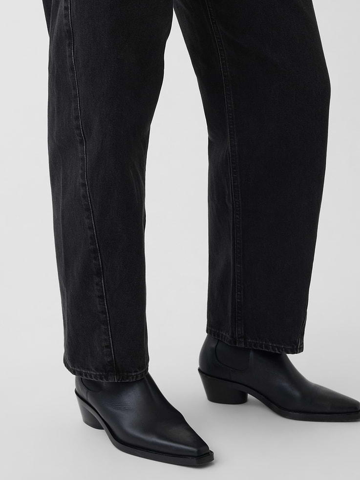 Image number 5 showing, Curvy High Rise Barrel Jeans