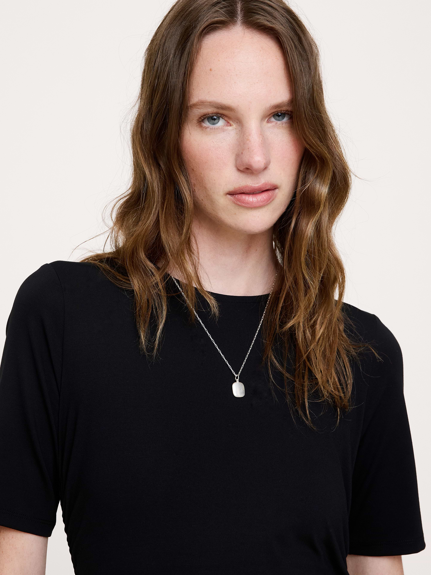 Image number 4 showing, Minimalist Pendant Necklace