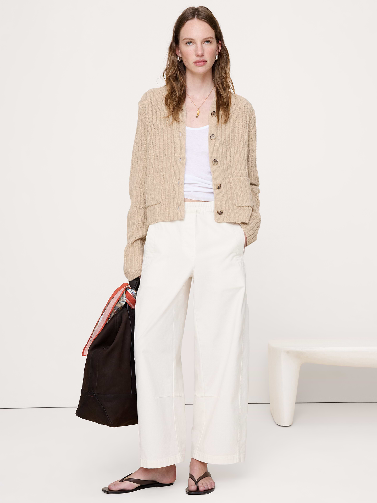 L'image numéro 4 présente Cardigan surdimensionné en tricot bouclé