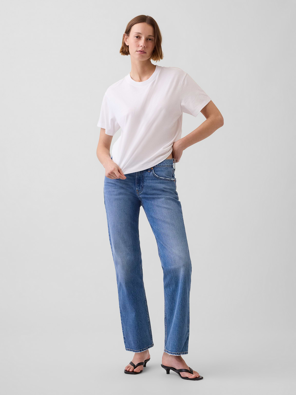 Mid Rise Relaxed Straight Jeans - Medium wash by Gap