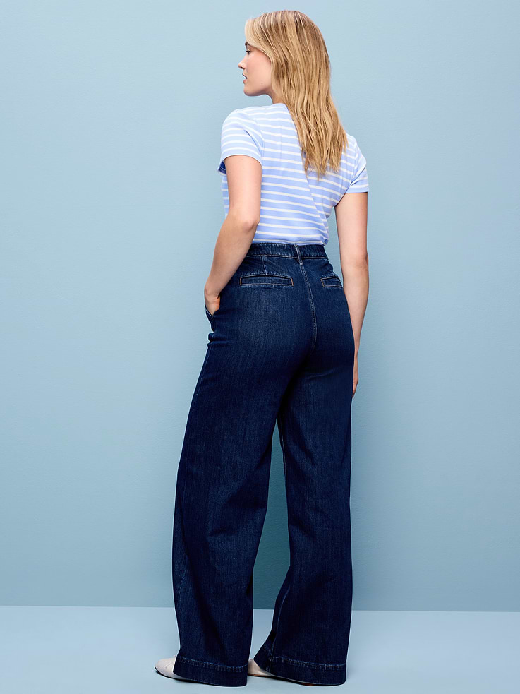 Image number 8 showing, Extra High-Waisted Super Wide-Leg Jeans