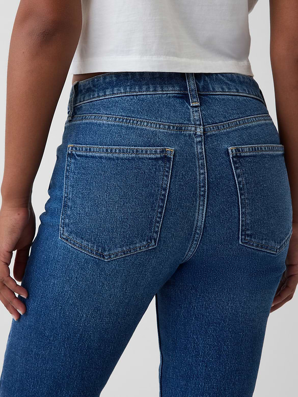 Curvy High Rise '90s Slim Straight Jeans