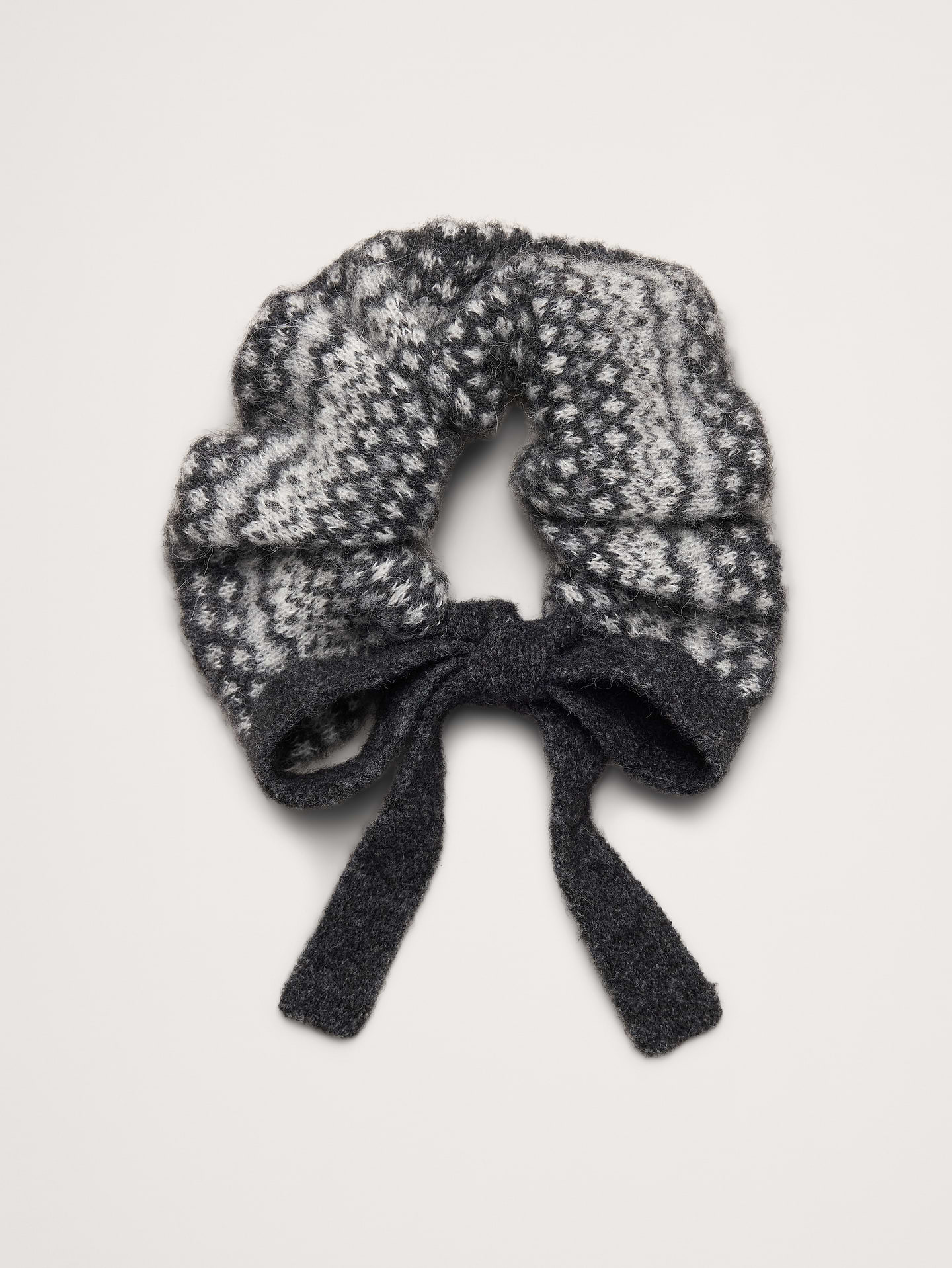 L'image numéro 1 présente Chouchou en tricot italien à motif jacquard