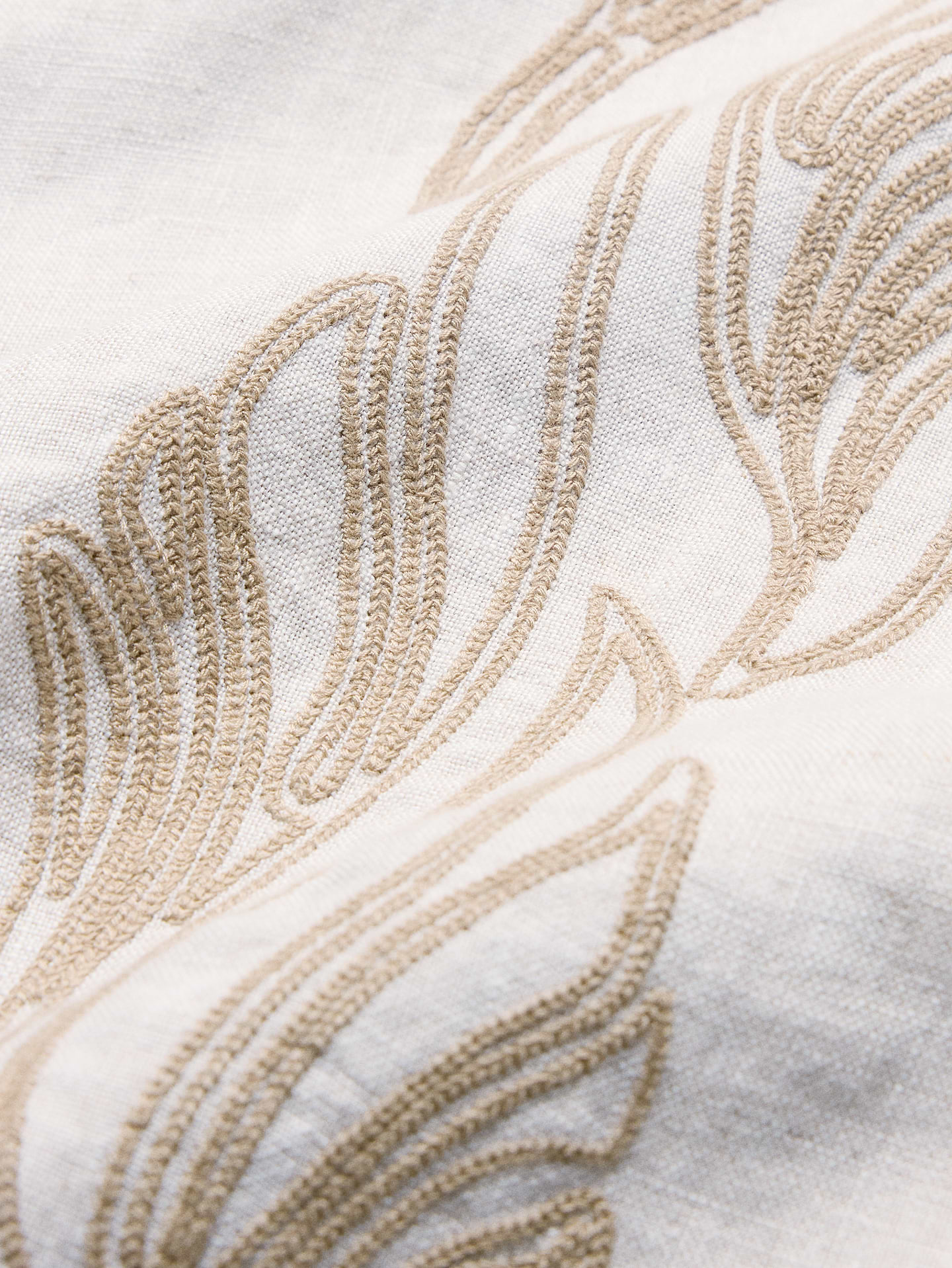Image number 8 showing, Relaxed-Fit Embroidered Linen Resort Shirt