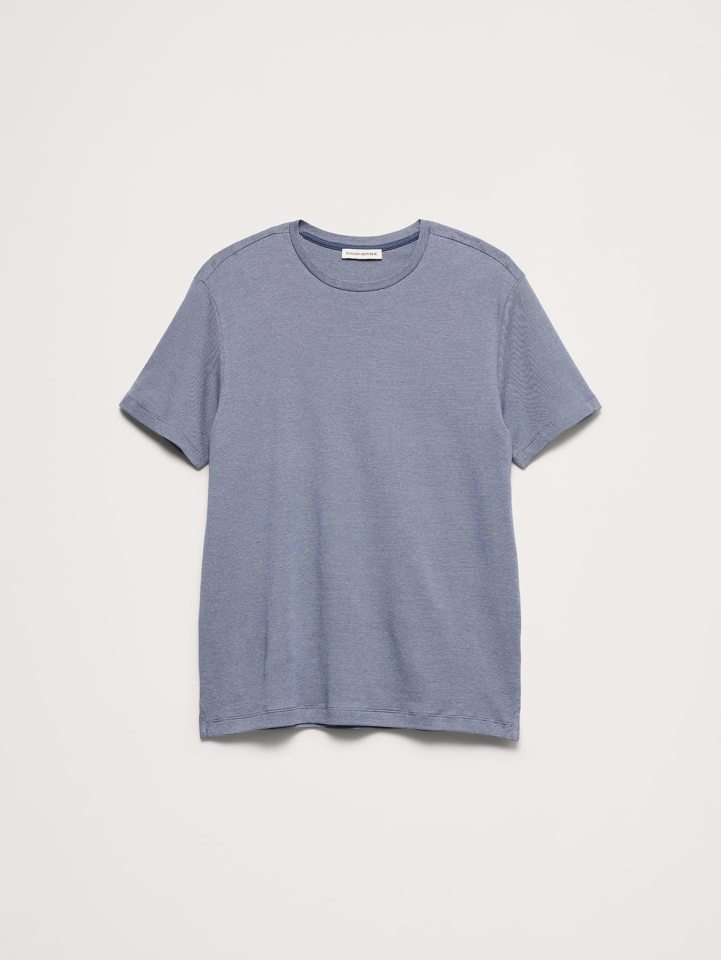 L'image numéro 4 présente T-shirt luxueux