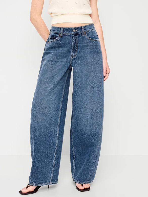 The Arc Mid-Rise Barrel Jeans