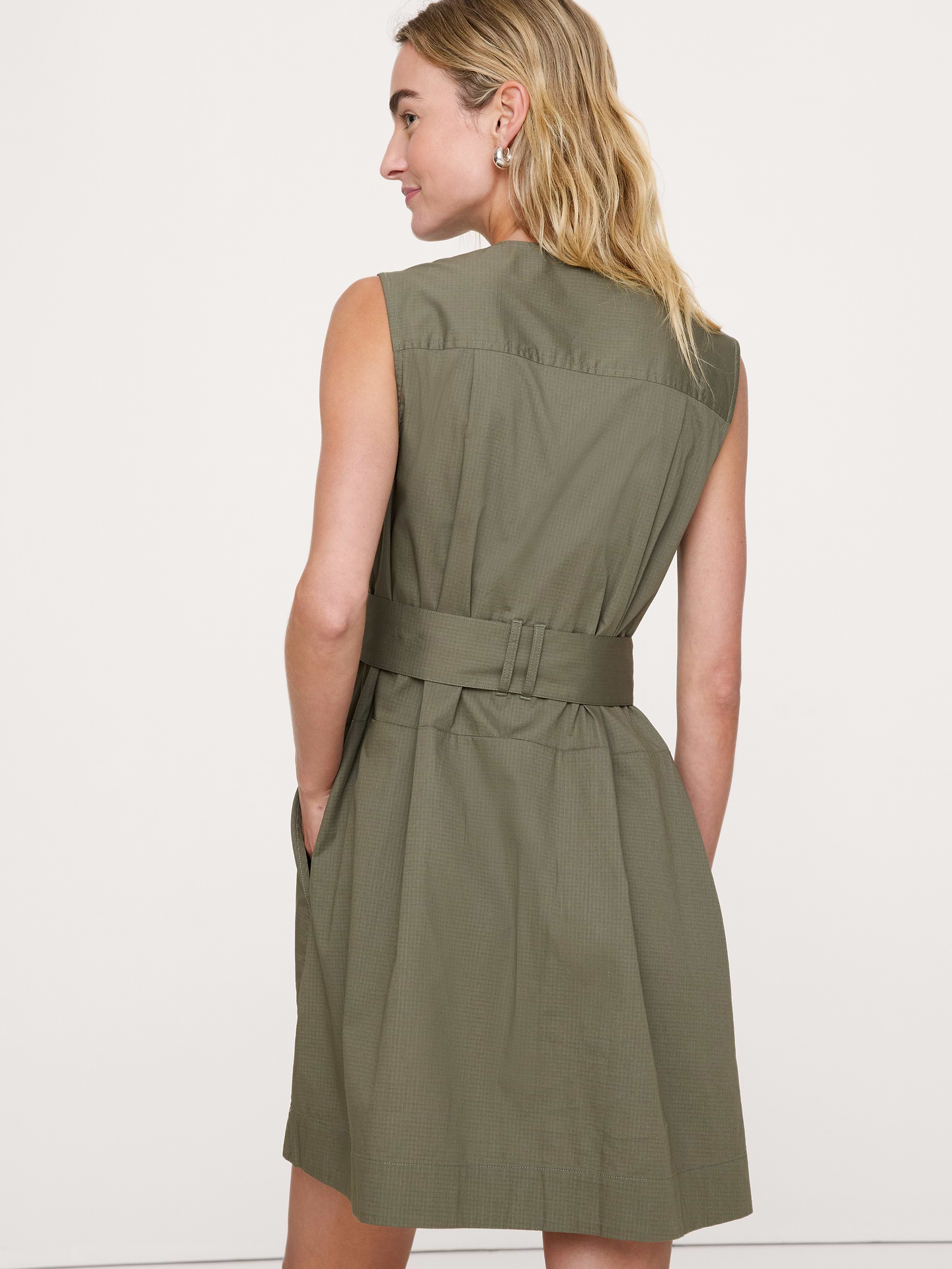 L'image numéro 3 présente Robe utilitaire courte en coton extensible