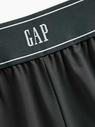 L'image numéro 5 présente Pantalon confort à plis à logo GapFit