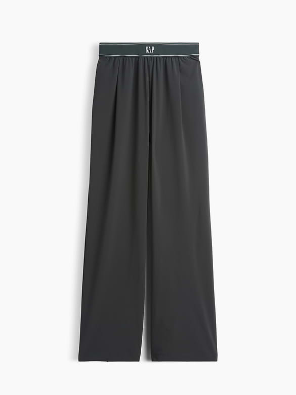 GapFit Pleated Easy Logo Pants